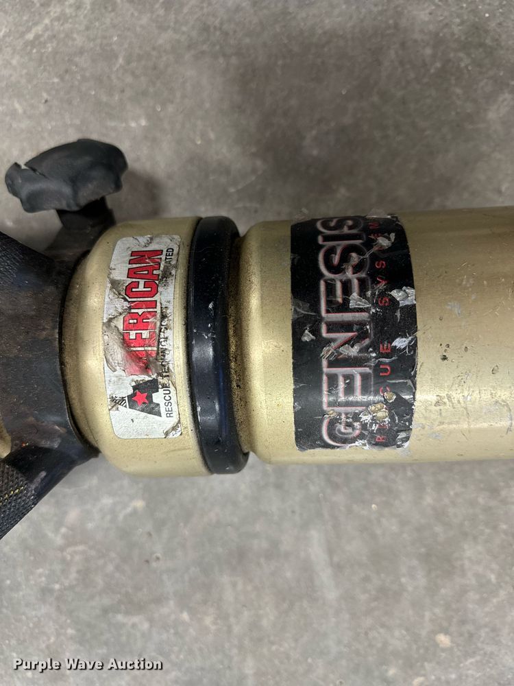 image for item NM9177 American Rescue Genesis  Jaws of Life rescue tool