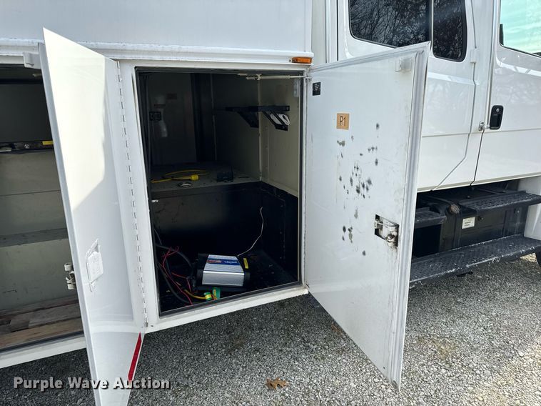 image for item NM9182 2004 Freightliner FL70  utility / service truck