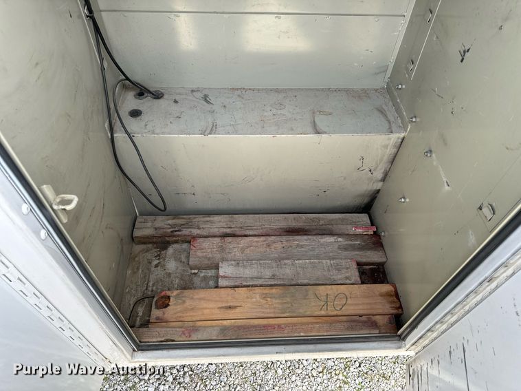 image for item NM9182 2004 Freightliner FL70  utility / service truck