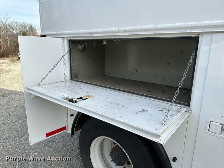 image for item NM9182 2004 Freightliner FL70  utility / service truck