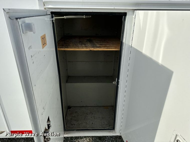 image for item NM9182 2004 Freightliner FL70  utility / service truck