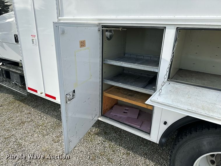 image for item NM9182 2004 Freightliner FL70  utility / service truck