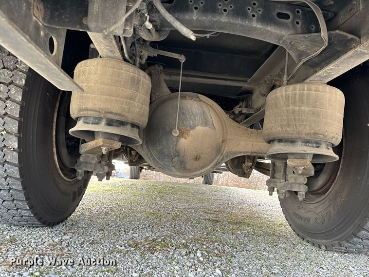 image for item NM9182 2004 Freightliner FL70  utility / service truck