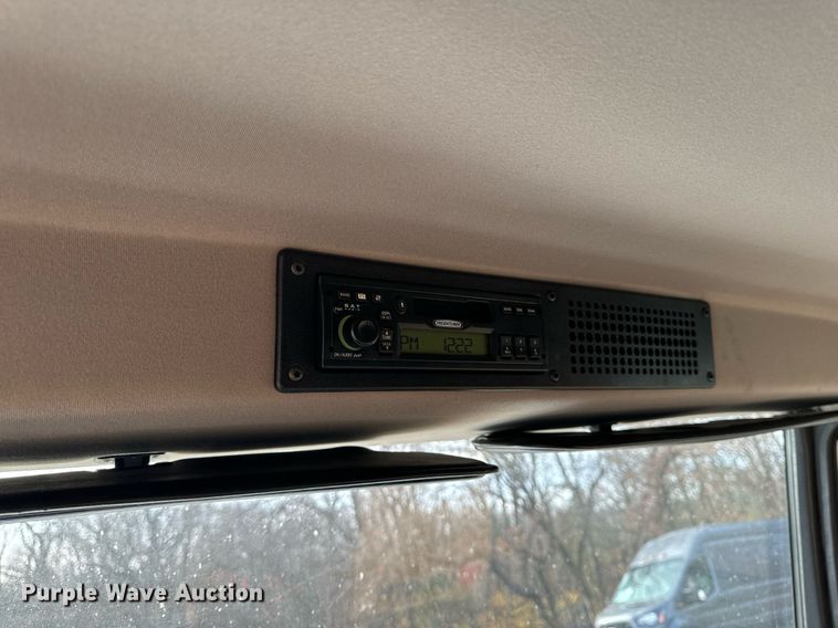 image for item NM9182 2004 Freightliner FL70  utility / service truck