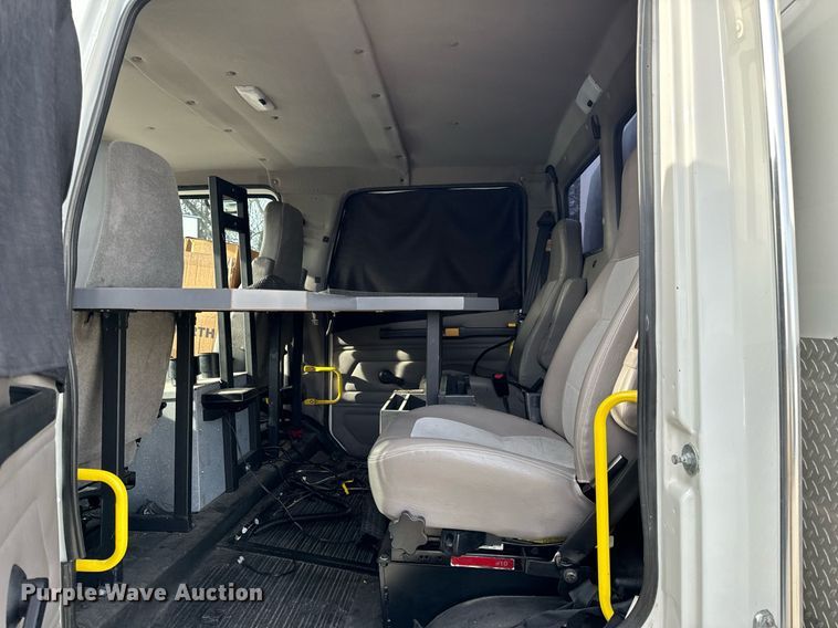 image for item NM9182 2004 Freightliner FL70  utility / service truck