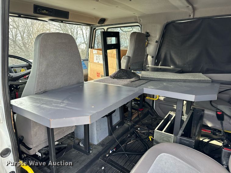 image for item NM9182 2004 Freightliner FL70  utility / service truck