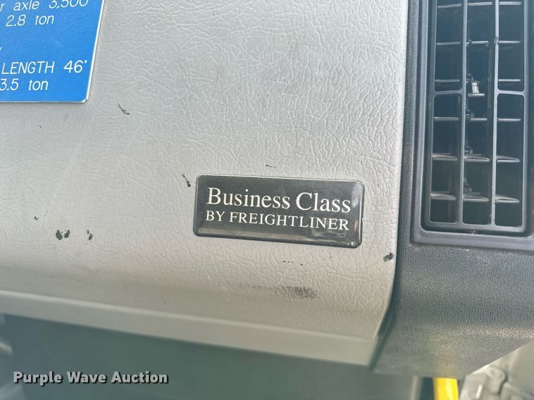 image for item NM9182 2004 Freightliner FL70  utility / service truck