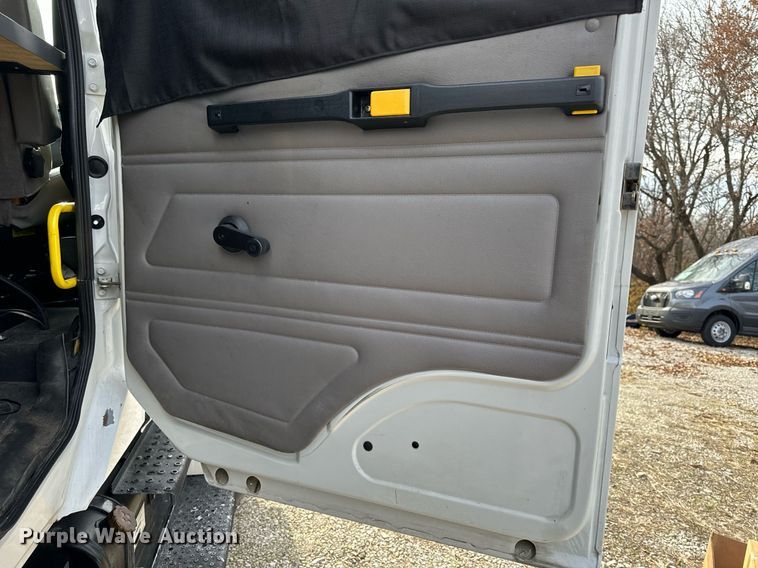 image for item NM9182 2004 Freightliner FL70  utility / service truck