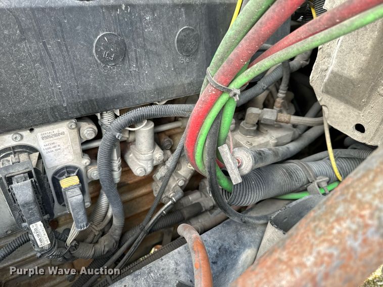 image for item NM9182 2004 Freightliner FL70  utility / service truck