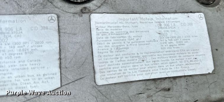 image for item NM9182 2004 Freightliner FL70  utility / service truck