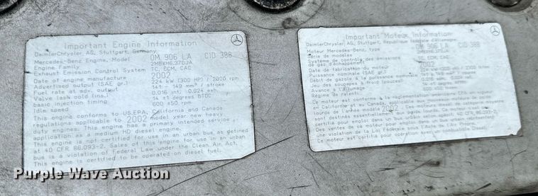 image for item NM9182 2004 Freightliner FL70  utility / service truck