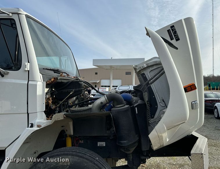 image for item NM9182 2004 Freightliner FL70  utility / service truck