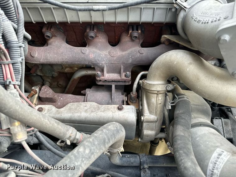 image for item NM9182 2004 Freightliner FL70  utility / service truck