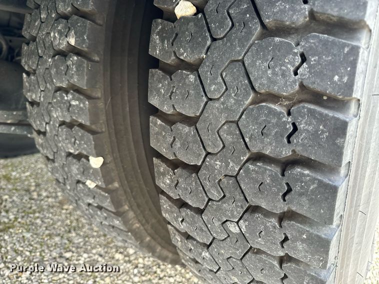 image for item NM9182 2004 Freightliner FL70  utility / service truck