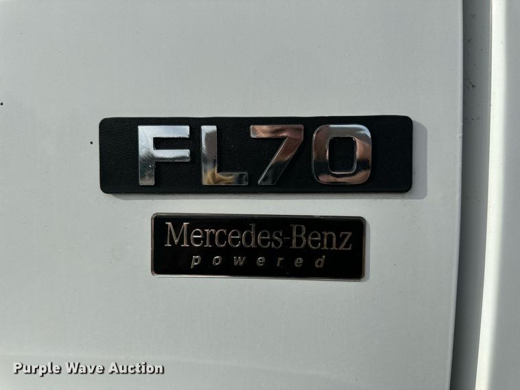 image for item NM9182 2004 Freightliner FL70  utility / service truck