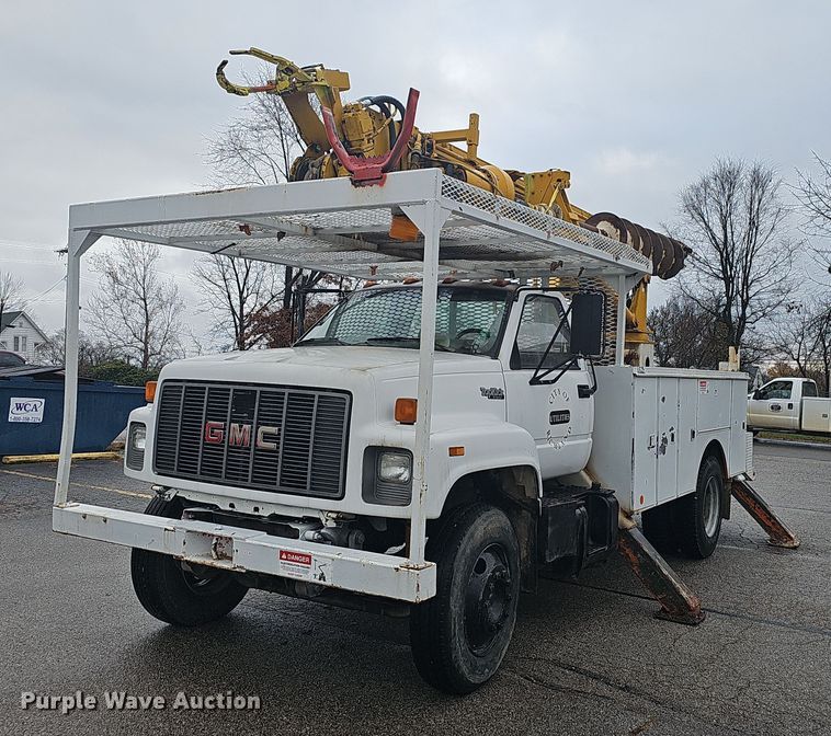 image for item NP9249 1994 GMC TopKick  digger derrick truck