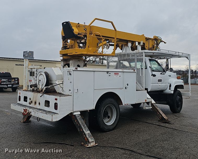 image for item NP9249 1994 GMC TopKick  digger derrick truck
