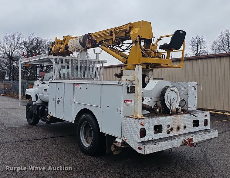 image for item NP9249 1994 GMC TopKick  digger derrick truck