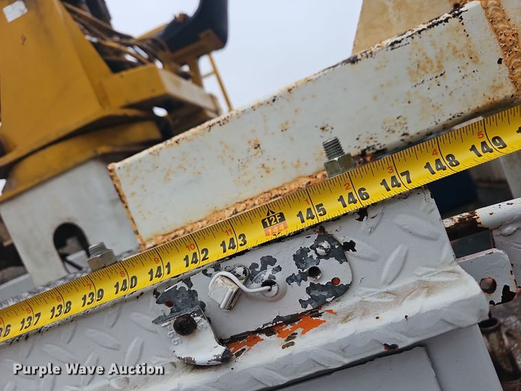 image for item NP9249 1994 GMC TopKick  digger derrick truck