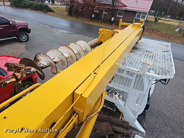 image for item NP9249 1994 GMC TopKick  digger derrick truck