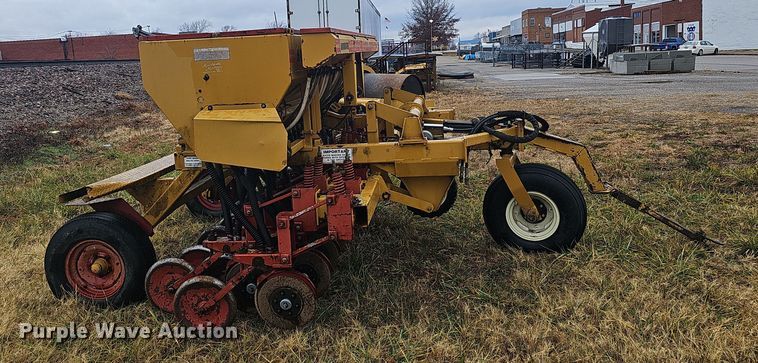 image for item NP9250 HayBuster 107  grain drill