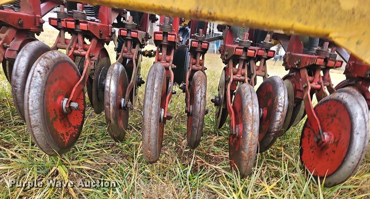 image for item NP9250 HayBuster 107  grain drill