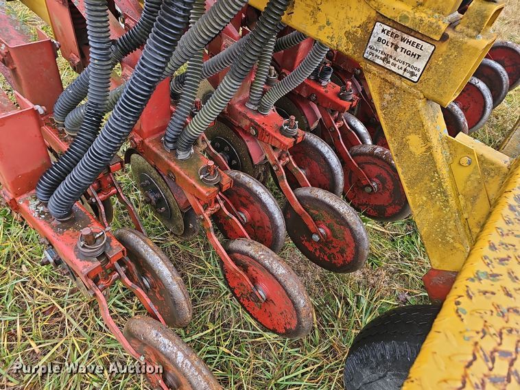 image for item NP9250 HayBuster 107  grain drill