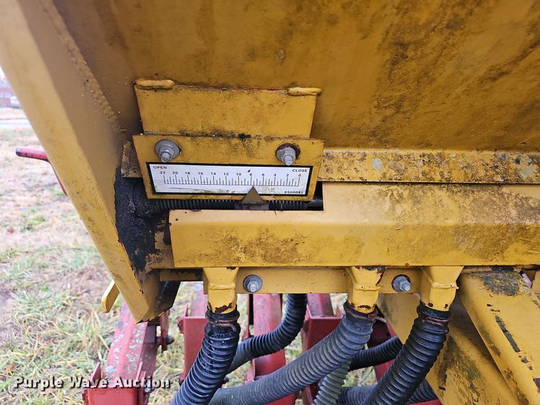 image for item NP9250 HayBuster 107  grain drill