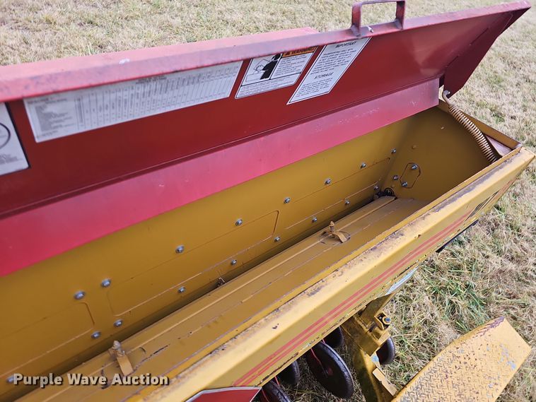 image for item NP9250 HayBuster 107  grain drill