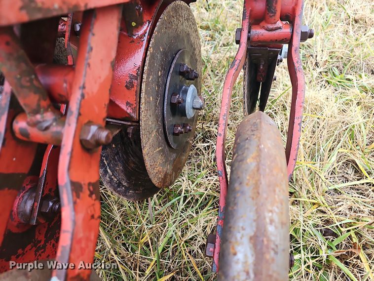 image for item NP9250 HayBuster 107  grain drill