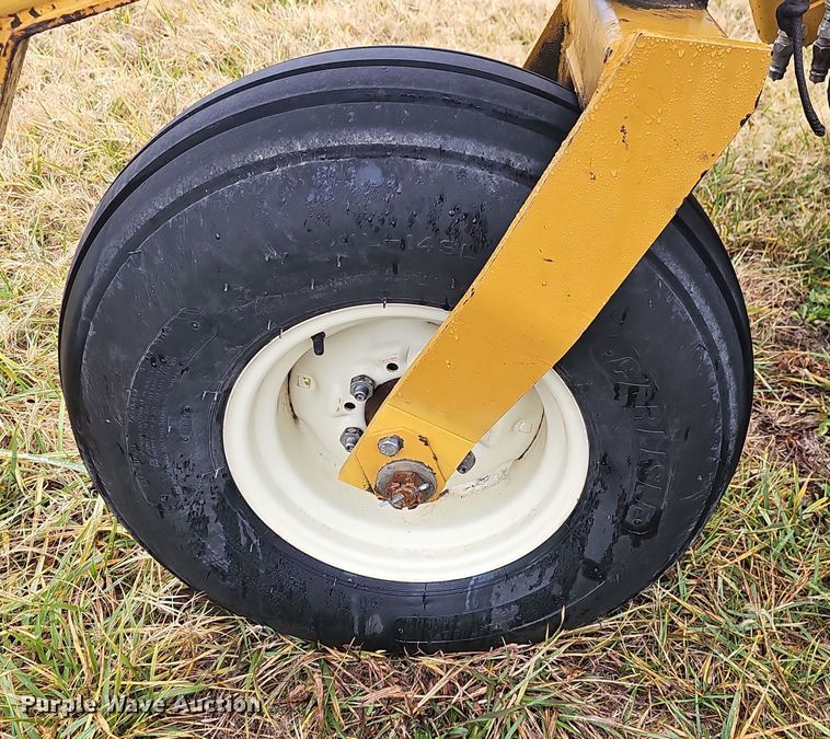 image for item NP9250 HayBuster 107  grain drill