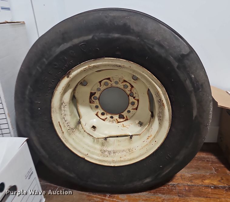 image for item NP9250 HayBuster 107  grain drill