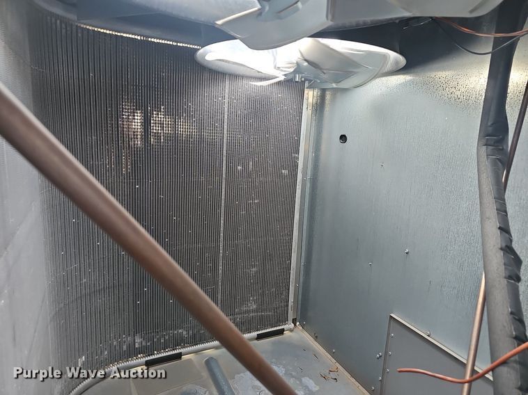 image for item NP9293 2020 RUUD RHPDZS120ADB000AB  HVAC Unit