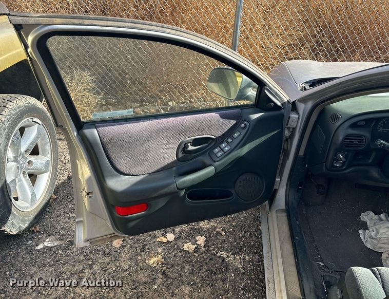 image for item NS9076 2002 Pontiac Grand Prix GT