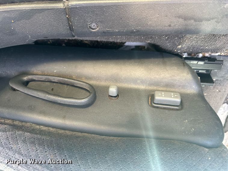 image for item NS9076 2002 Pontiac Grand Prix GT