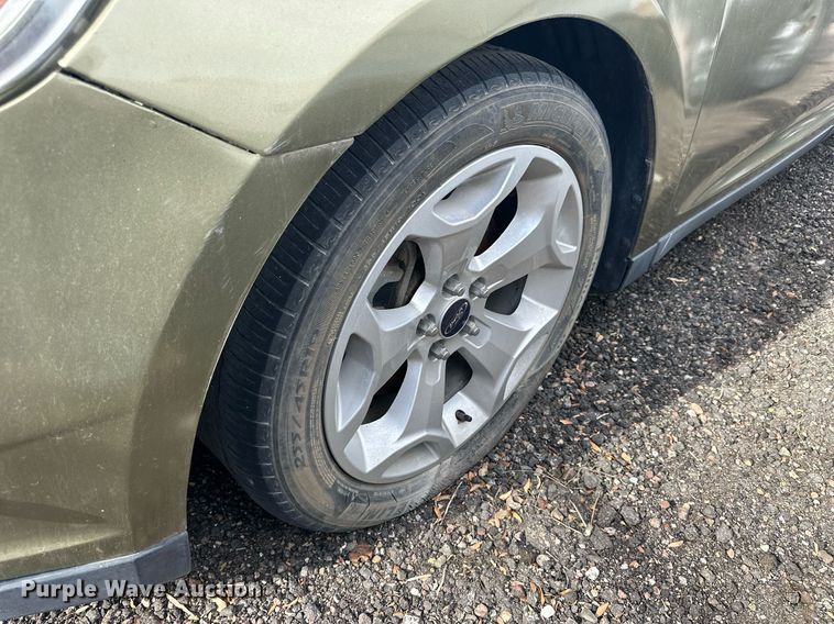 image for item NS9081 2012 Ford Taurus SEL