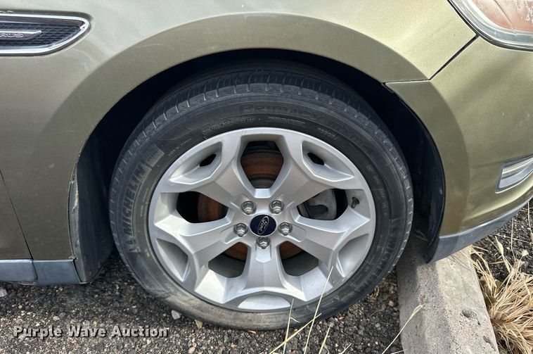 image for item NS9081 2012 Ford Taurus SEL