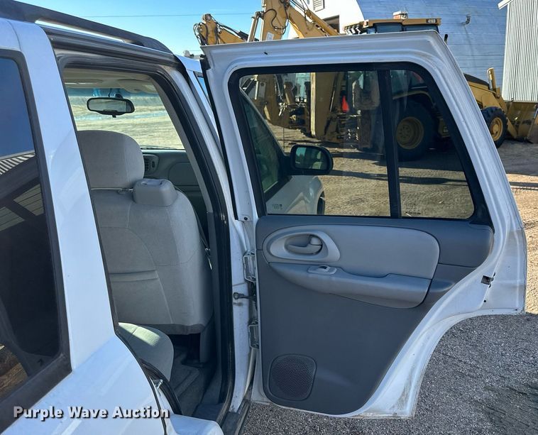 image for item NS9101 2008 Chevrolet TrailBlazer LS  SUV