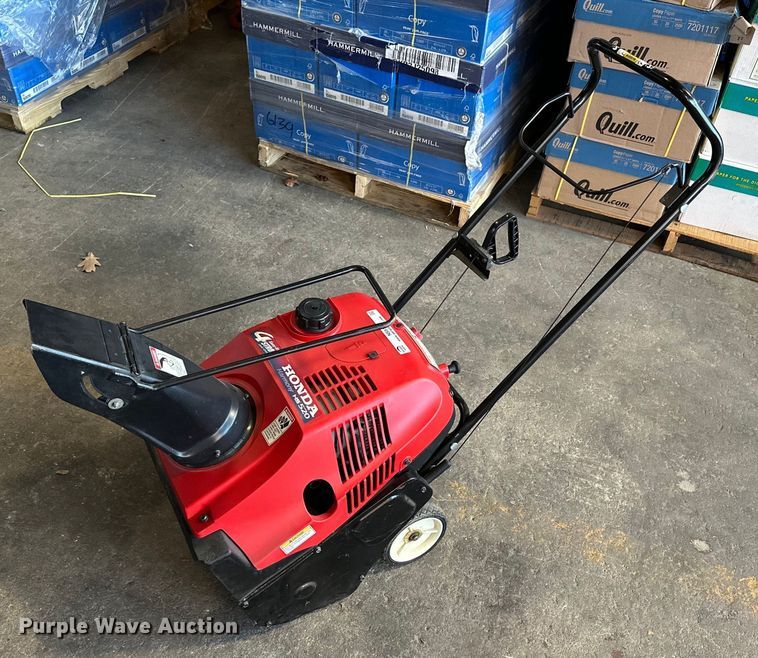 image for item NS9114 Honda HS520AA  snow blower