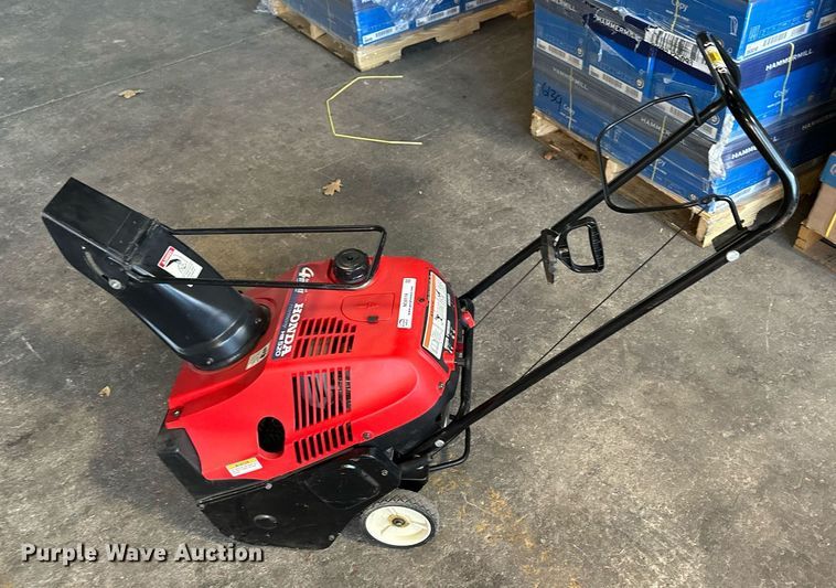 image for item NS9114 Honda HS520AA  snow blower