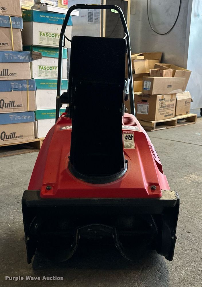 image for item NS9114 Honda HS520AA  snow blower