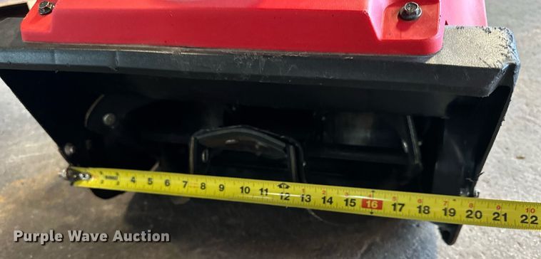 image for item NS9114 Honda HS520AA  snow blower