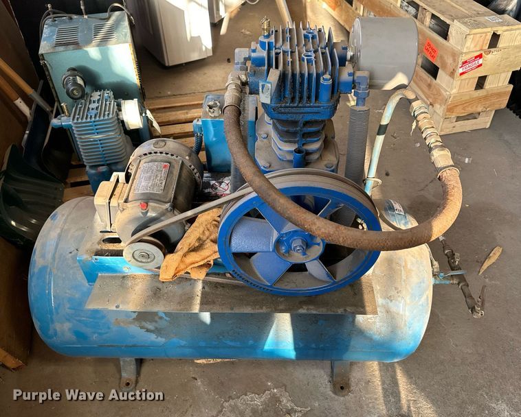 image for item NS9118 Quincy QC01506SX3  air compressor