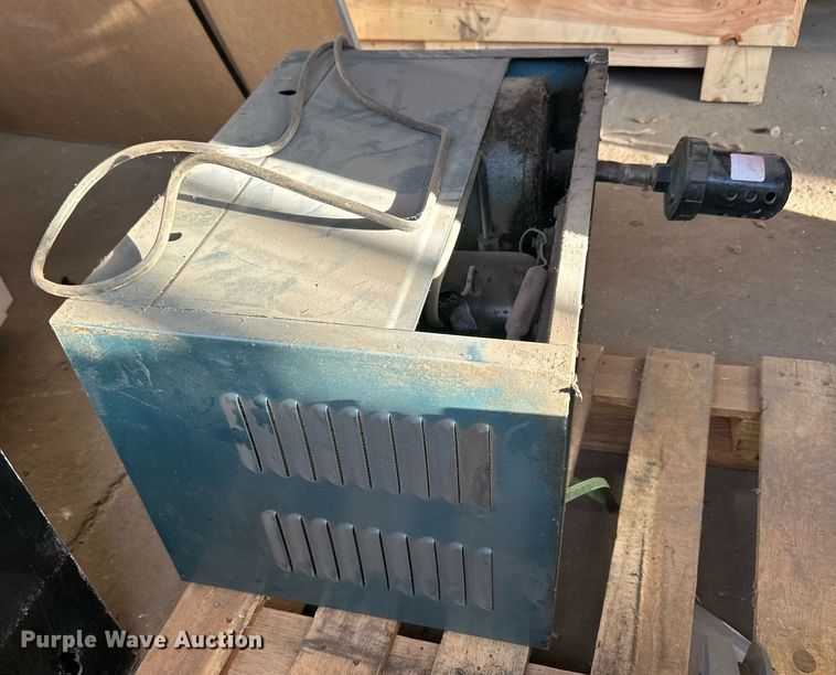 image for item NS9120 Quincy QT5  air compressor