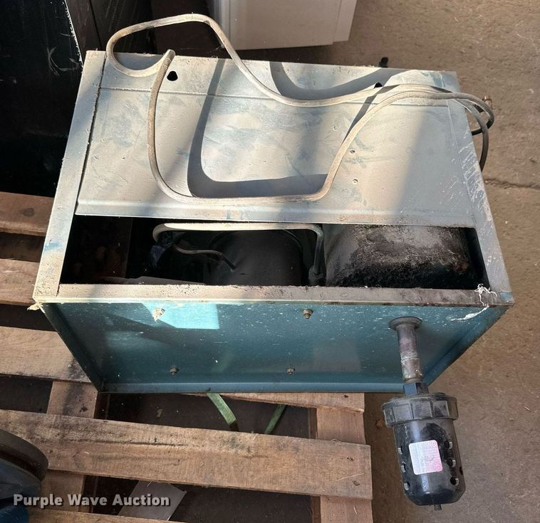 image for item NS9120 Quincy QT5  air compressor