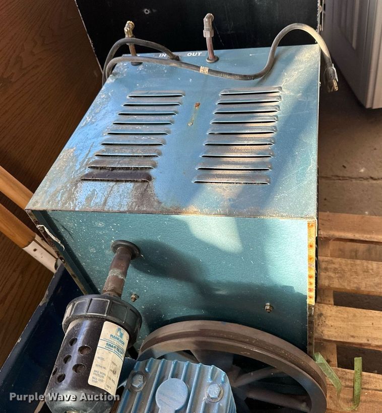 image for item NS9120 Quincy QT5  air compressor