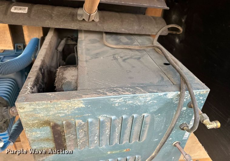 image for item NS9120 Quincy QT5  air compressor