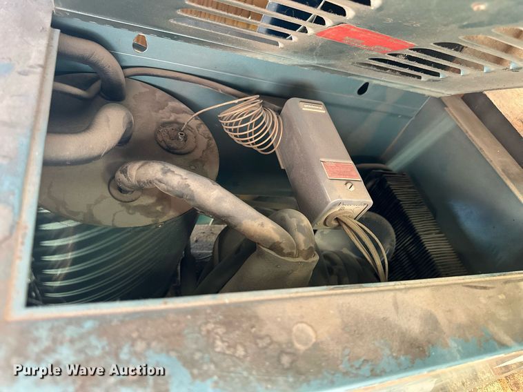 image for item NS9120 Quincy QT5  air compressor