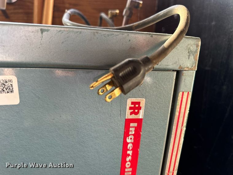 image for item NS9120 Quincy QT5  air compressor