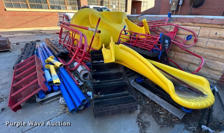 image for item NS9122 Playground equipment